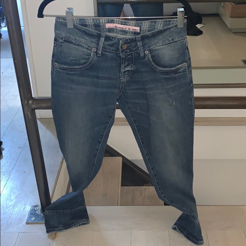 Never Worn low rise jeans, cropped, lightweight